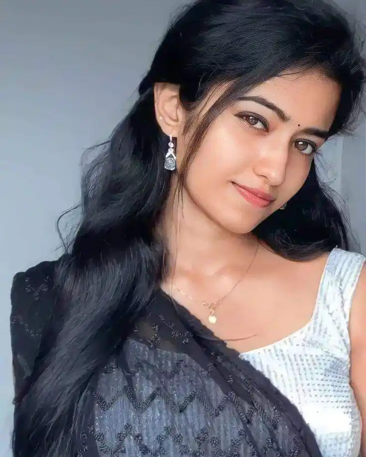 beautiful-cute-girl-dp