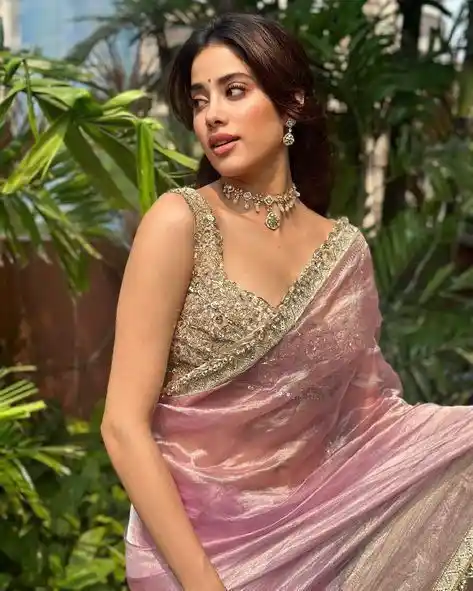 beautiful-princess-cute-girl-dp-for-whatsapp