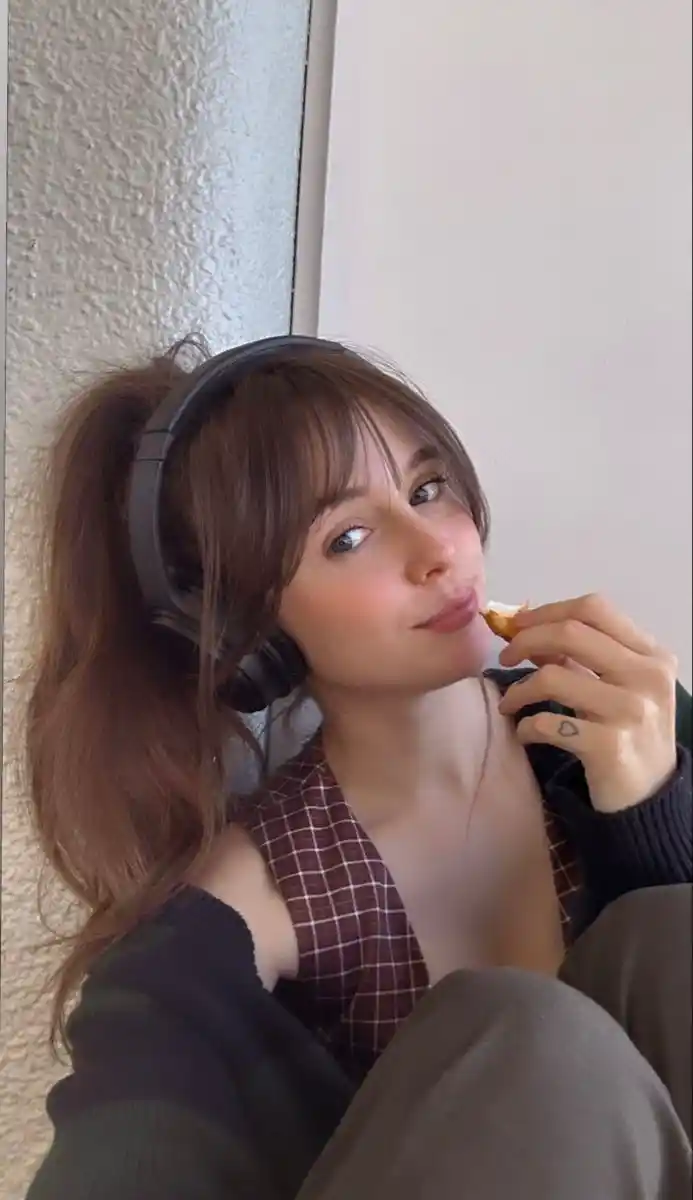 cute baby girls dp