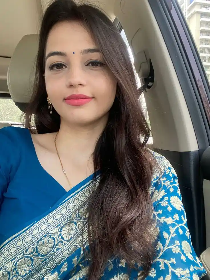 cute-girl-dp-alone
