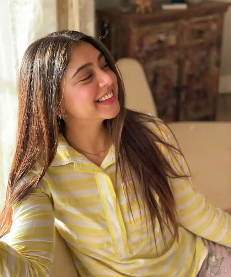 cute-girl-dp-beautiful