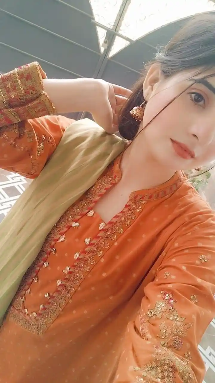 cute-girl-dp-desi