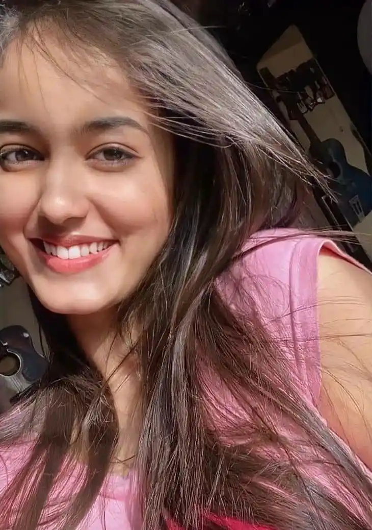 cute-girl-pic-age--indian