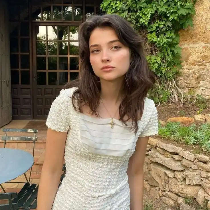 cute instagram dp for girls stylish attitude