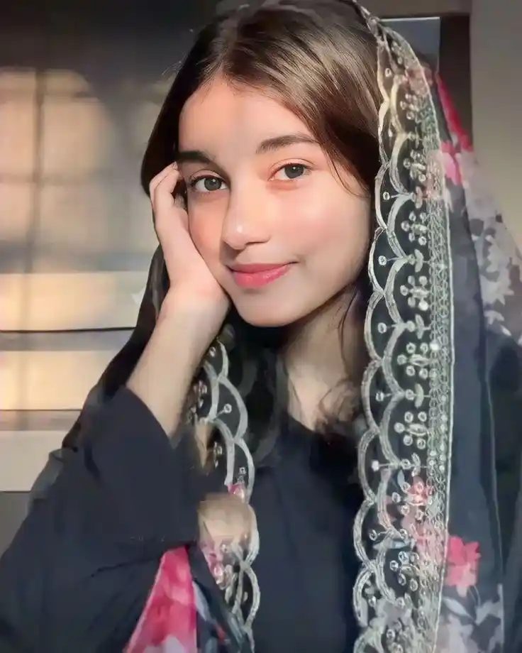 desi-cute-girl-dp