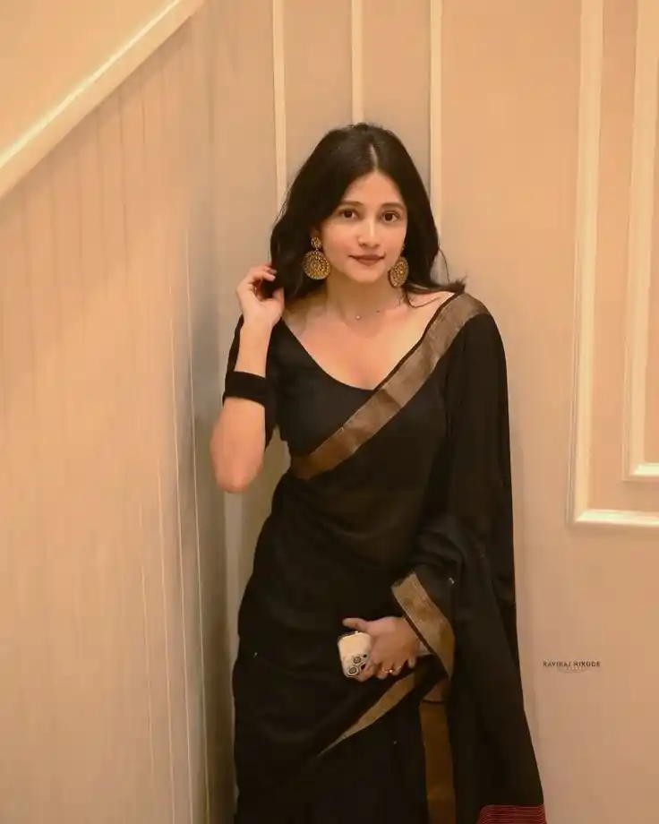 instagram dp for girls black stylish