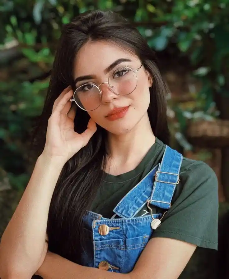 ladki ka photo achcha