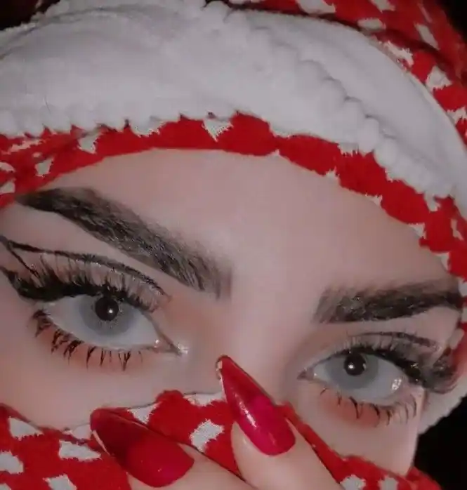 alone eyes dp