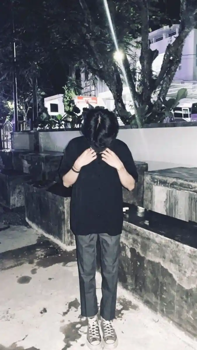 alone sad dpz boy
