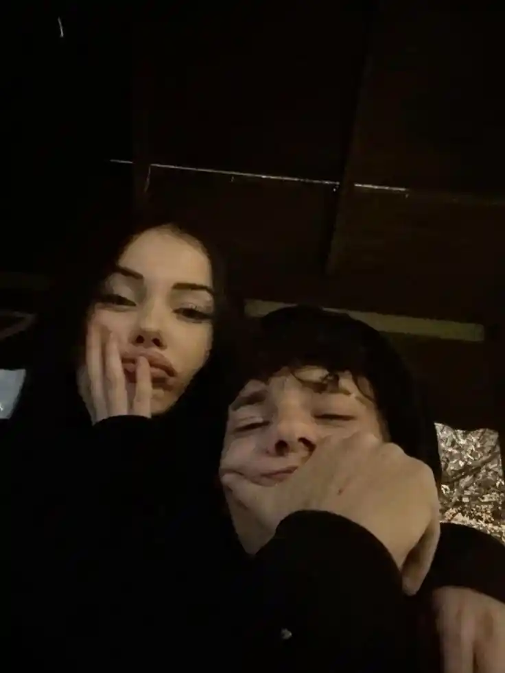 anime couple dp for whatsapp