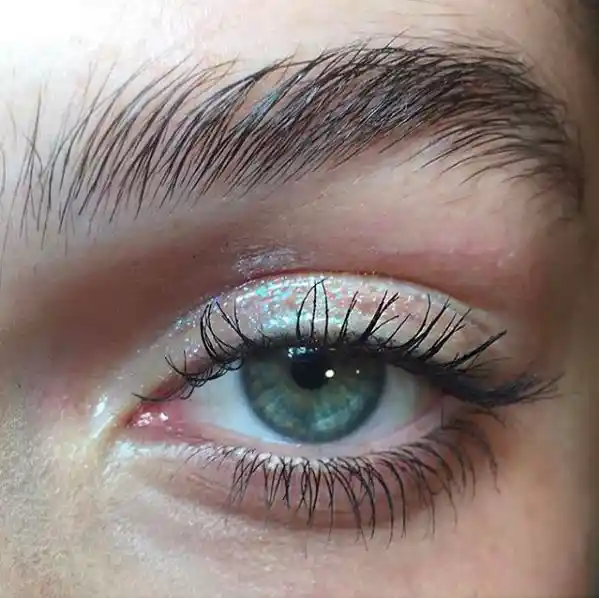 crying eyes dp girl