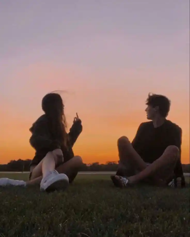 romantic couple dpz