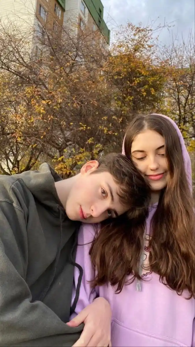 stylish couple dp for instagram for girl